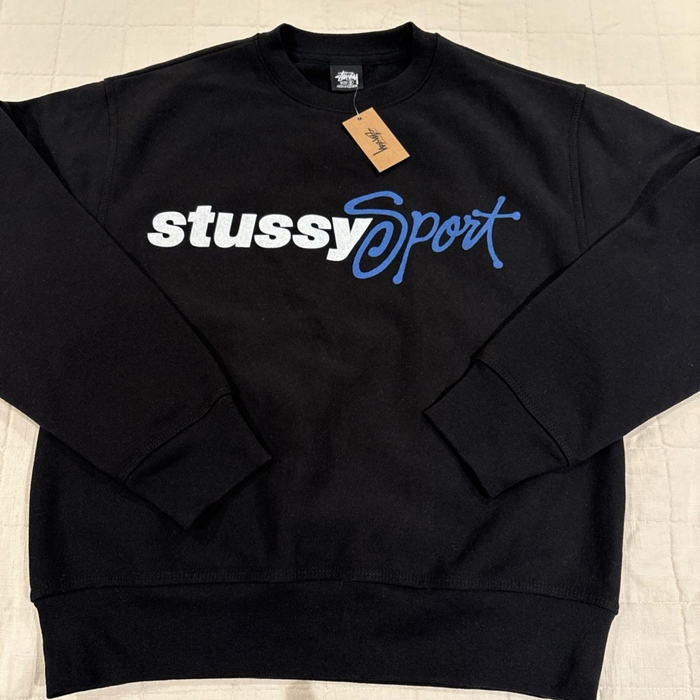 NWT Stussy Sport Script Black Crewneck Sweater sweatshirt black w Blue Accents